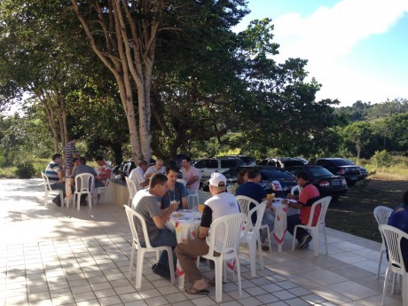 Café da manhã ao ar livre