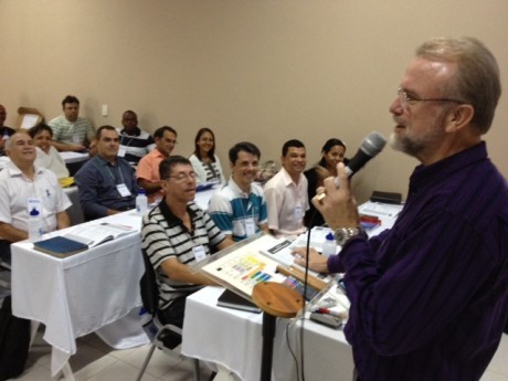 Aula de Base Bíblica de Evangelismo com Claudio Ebert