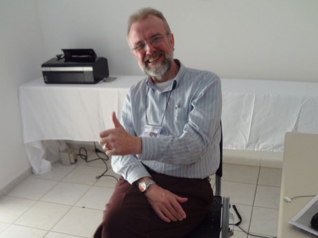 O docente Claudio Ebert de Curitiba