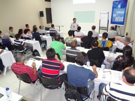 Aula de Liderança com o docente Jorge Noda de Campina Grande