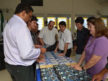 Livros que foram doados a todos os participantes
