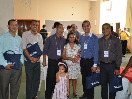 Foto de grupo de participantes