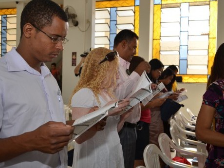 Leitura Bíblica, durante o culto