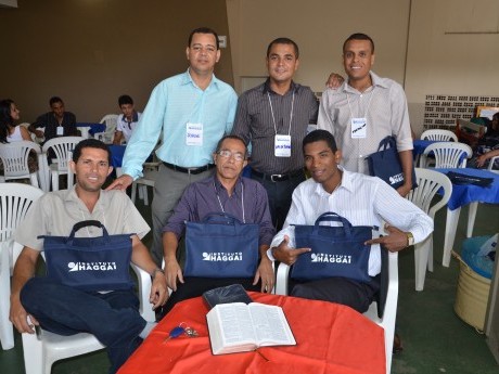 A alegria do pessoal no final do curso, domingo de manhã.