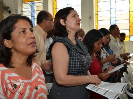 Leitura Bíblica, durante o culto