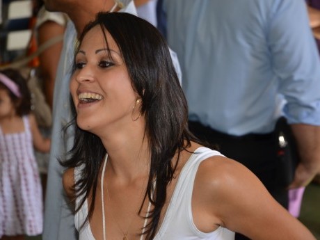 A alegria do pessoal, cantando louvores ao Senhor.