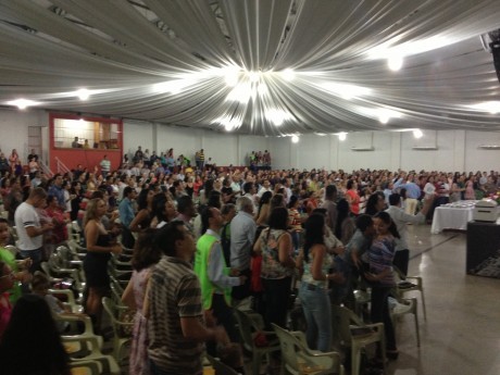 EB trouxe a mensagem e toda equipe participou do culto.