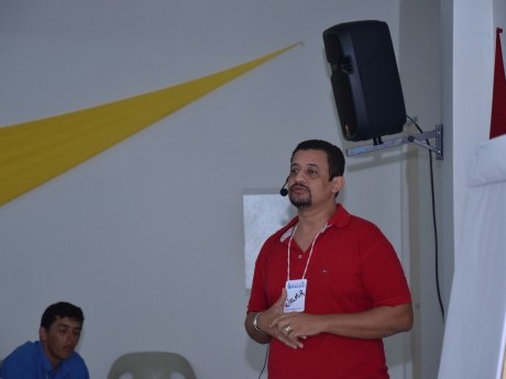 WALMIR DE ANDRADE SANTOS ministrando uma de suas três matérias.