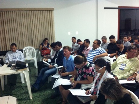 Vista parcial dos participantes.