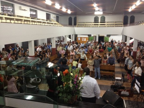 EB participou do culto de domingo à noite na IEAD sede central.