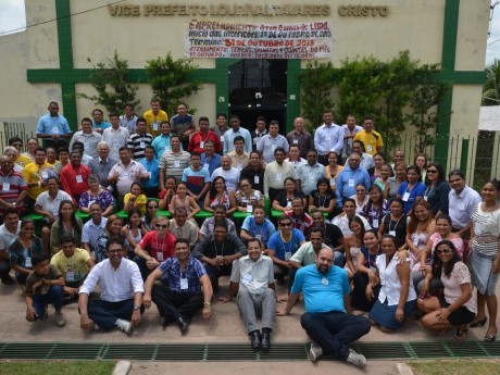 Grupo de participantes da Jornada Haggai 2013 em Moju, PA.