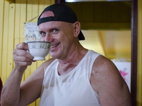 Um cafezinho antes da partida para Macapá.