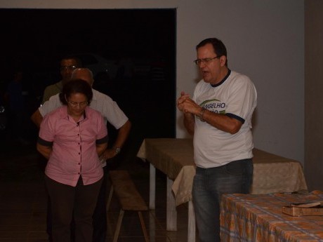 Oração agradecendo a segurança de todos na viagem e o alimento