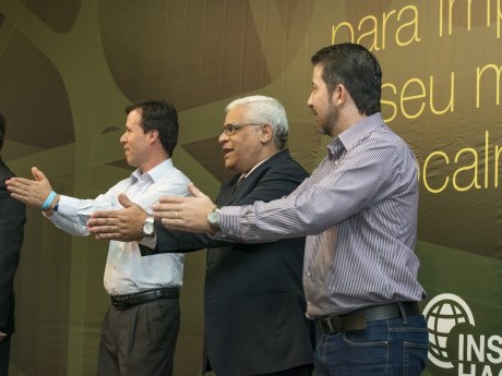 Dinâmica com os graduados presentes