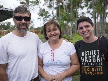 Wesley e Danilo com a missionária Adina