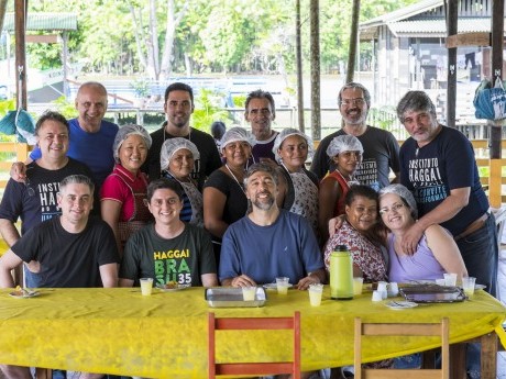 Com a equipe da cozinha