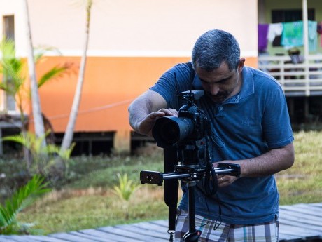 Charbel Chaves captando imagens para o vídeo sobre o projeto