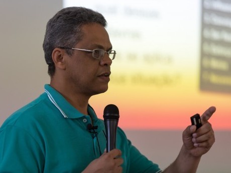 12 matérias nas áreas de Liderança, Vida Cristã e Evangelismo