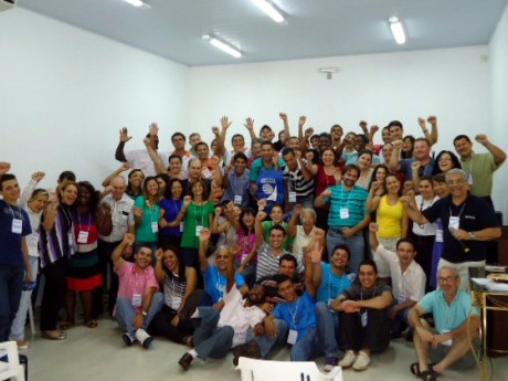 Turmas reunidas para a foto oficial do treinamento local