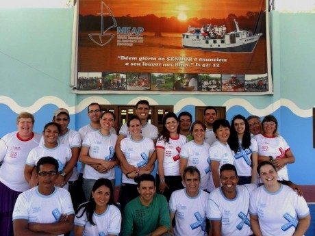 Equipe da MEAP-Amapá reunida em julho de 2013 para seu retiro de obreiros
