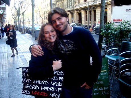 Dhiego e Susan em viagem no exterior