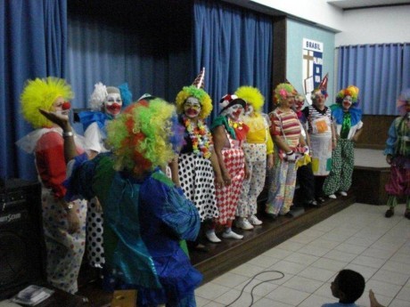 Noite com o tema do Circo: Alegria e aprendizado