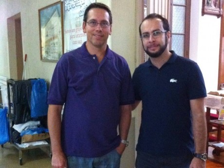Gerson Garros (esq) e Fabrício Cunha (de SJ Campos, SP) no hospital