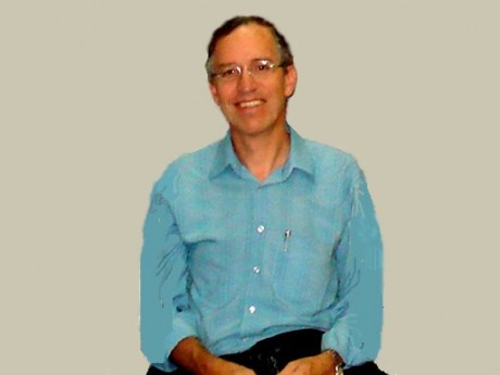 Professor Karl Heinz Kienitz - autor do website Ciência e Fé