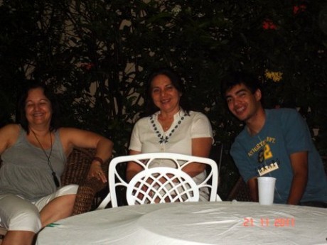 Marisa (esposa do Pr. Mauro); Marilda (a do meio - esposa do Pr. Onésimo) e Rafael (filho do Casal Onésimo e Marilda)