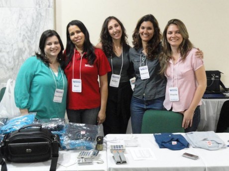 Parte da equipe do escritório do Instituto Haggai