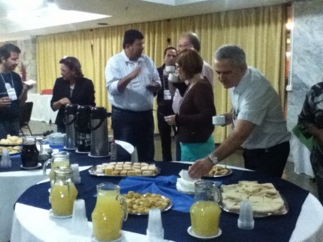 Coffee break porque ninguém é de ferro! Momento de compartilhar e fortalecer as amizades.